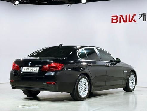 BMW 5-Series 520d — пробег 244 302 км — фото 2 из 5