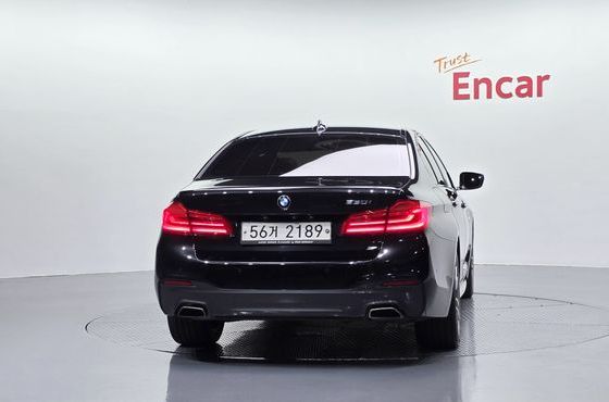 BMW 5-Series 530i M Sport Package — пробег 171 305 км — фото 4 из 5