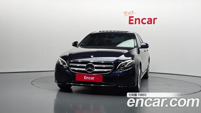 Mercedes-Benz E-Class E220d Avantgarde — пробег 81 727 км — фото 3 из 5