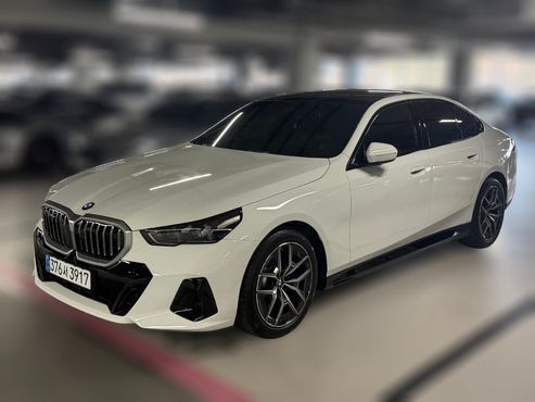BMW 5-Series 520i M Sport — пробег 3 790 км — фото 4 из 5