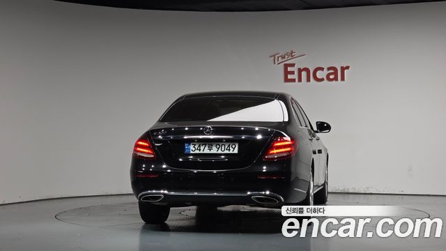 Mercedes-Benz E-Class из Кореи Encar