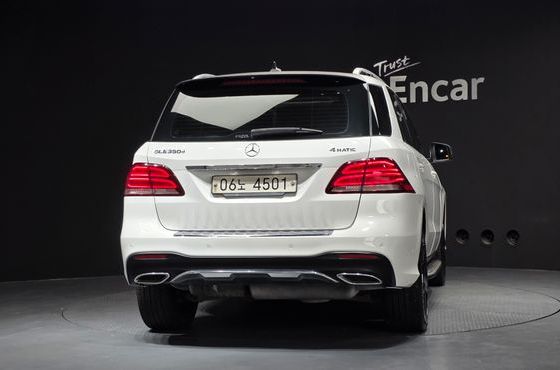 Mercedes-Benz GLE-Class GLE350 d 4MATIC — пробег 152 025 км — фото 4 из 5