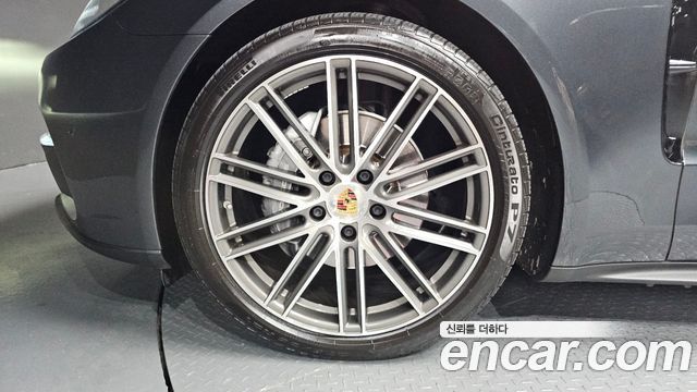 Porsche Panamera 3.0 AWD — пробег 34 007 км — фото 5 из 5