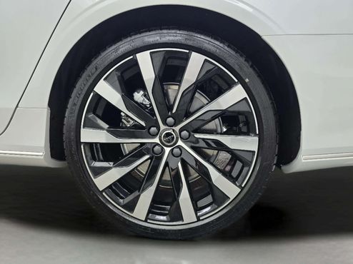 Volvo S90 B5 Ultra Bright Air sus — пробег 406 км — фото 5 из 5