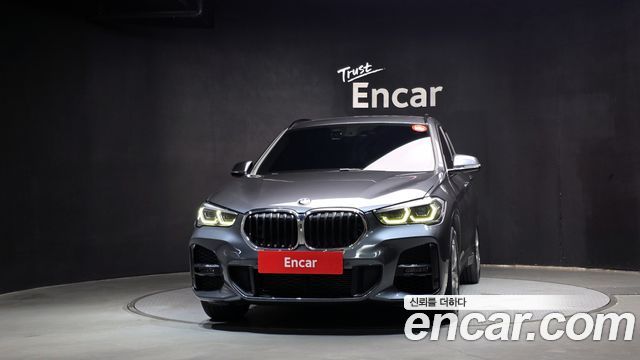 BMW X1 xDrive 20i M Sport — пробег 77 273 км — фото 3 из 5