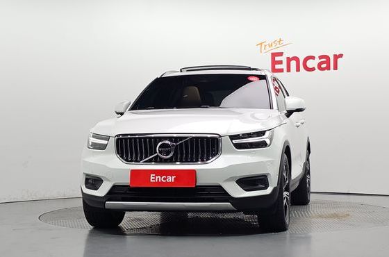 Volvo XC40 B4 Inscription — пробег 79 903 км — фото 3 из 5
