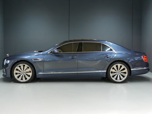 Bentley Flying Spur 4.0 — пробег 10 990 км — фото 2 из 5