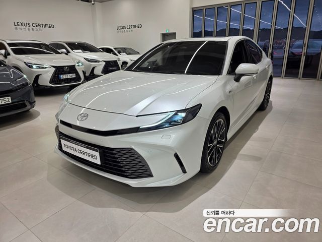 Toyota Camry 2.5 XLE Hybrid — пробег 8 343 км — фото 1 из 5