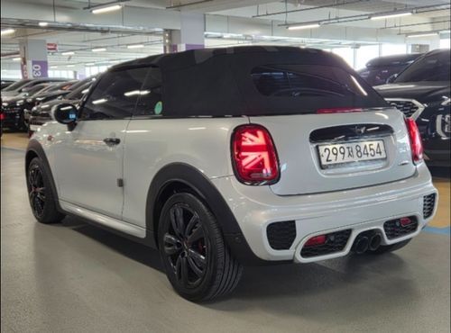 Mini Cooper Convertible JCW 3rd — пробег 56 731 км — фото 2 из 5