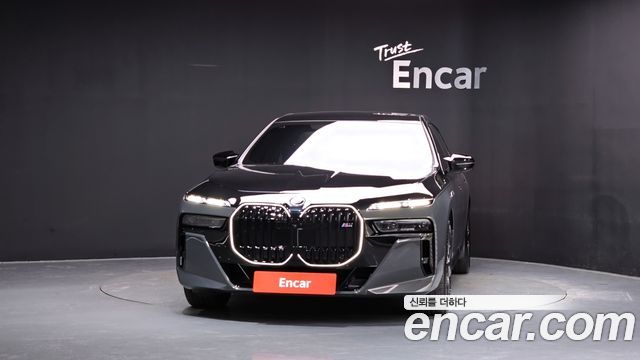 BMW i7 из Кореи Encar