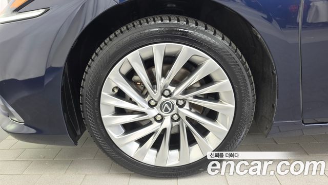 Lexus ES из Кореи Encar