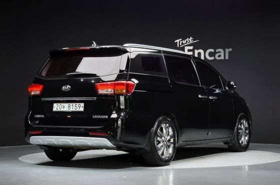Kia Carnival Gasoline 7-seater Limousine President — пробег 132 823 км — фото 2 из 5