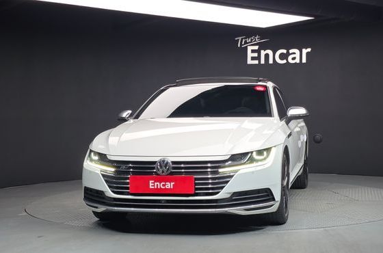 Volkswagen Arteon 2.0 TDI Prestige — пробег 190 011 км — фото 3 из 5
