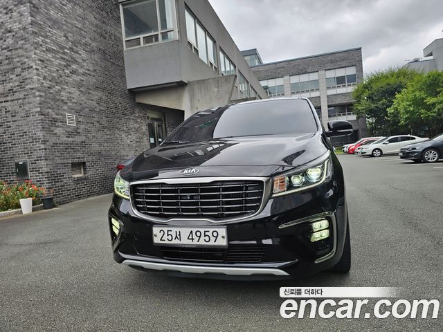 Kia Carnival из Кореи Encar