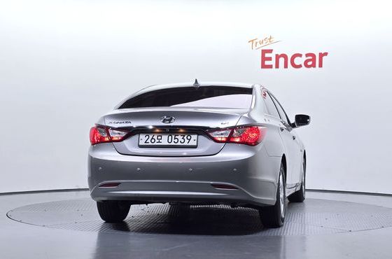 Hyundai Sonata LPI Style — пробег 139 083 км — фото 4 из 5