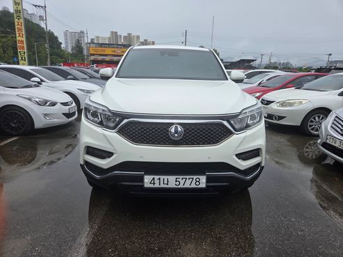 Ssangyong Rexton Diesel 2.2 4WD Eurasia Edition — пробег 98 000 км — фото 2 из 5