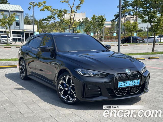 BMW i4 eDrive40 M Sports Pro — пробег 50 057 км — фото 1 из 5