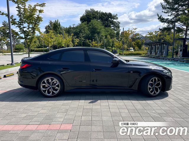 BMW i4 eDrive40 M Sports Pro — пробег 50 057 км — фото 4 из 5