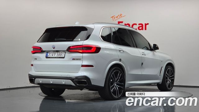 BMW X5 M50i — пробег 22 921 км — фото 2 из 5