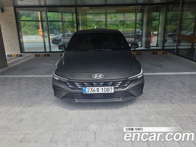 Hyundai AVANTE 1.6 Inspiration — пробег 2 369 км — фото 1 из 5
