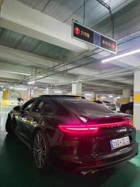 Porsche Panamera 3.0 — пробег 66 500 км — фото 5 из 5