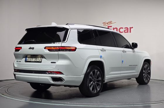 Jeep Cherokee L 3.6 Overland — пробег 41 368 км — фото 2 из 5
