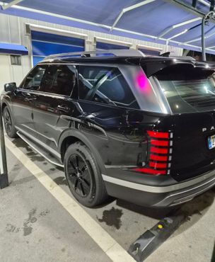 Hyundai Palisade HEV 2.5T 4WD 9-Seater Exclusive — пробег 9 700 км — фото 2 из 5