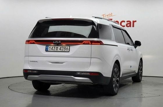 Kia Carnival Diesel 9-Seater Prestige — пробег 133 597 км — фото 4 из 5
