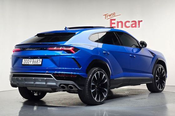 Lamborghini Urus 4.0 V8 — пробег 11 688 км — фото 2 из 5