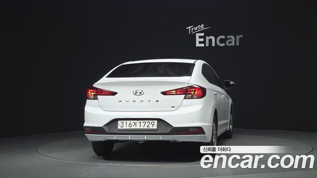Hyundai AVANTE из Кореи Encar