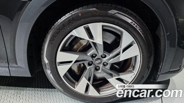 Audi e-tron 50 Quattro Sportback — пробег 75 472 км — фото 5 из 5