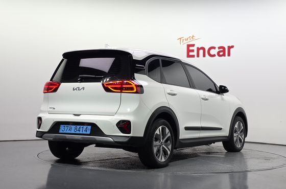 Kia Niro Air — пробег 150 873 км — фото 2 из 5