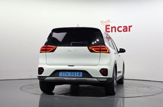 Kia Niro Air — пробег 150 873 км — фото 4 из 5