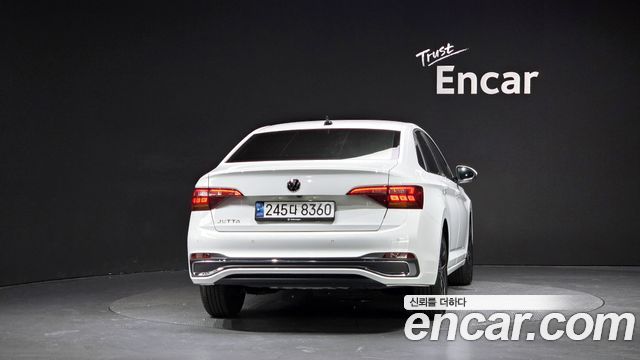 Volkswagen Jetta 1.5 TSI Premium — пробег 17 559 км — фото 4 из 5