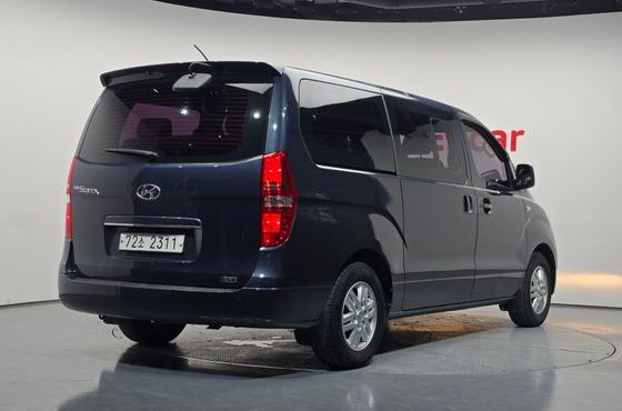 Hyundai Starex 12-Seater LPi Wagon Smart — пробег 109 313 км — фото 2 из 5