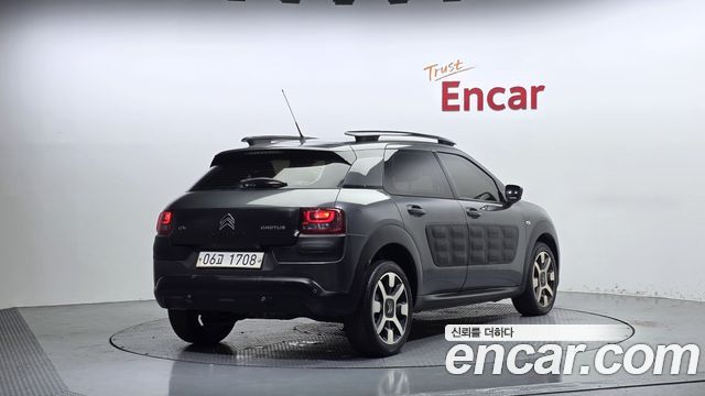 Citroen-DS C4 CACTUS 1.6 BlueHDi Shine — пробег 120 248 км — фото 2 из 5