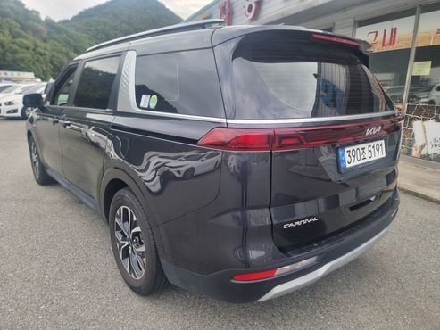 Kia Carnival Diesel 9-Seater Prestige — пробег 61 670 км — фото 5 из 5