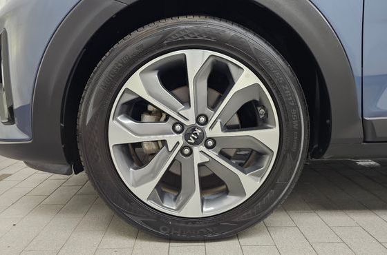 Kia Stonic 1.0 Turbo Prestige — пробег 67 839 км — фото 5 из 5