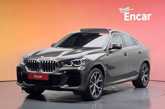 BMW X6 xDrive40i M Sport — пробег 63 722 км — фото 1 из 5