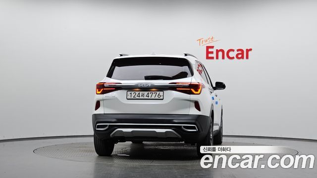 Kia Seltos из Кореи Encar