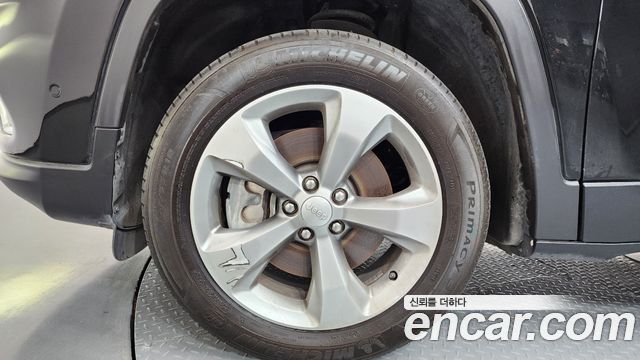 Jeep Cherokee 2.4 Limited AWD — пробег 46 507 км — фото 5 из 5