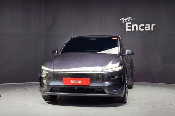 Tesla Model Y Premium RWD — пробег 12 229 км — фото 3 из 5