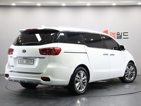Kia Carnival 9-Seater Noblesse — пробег 224 456 км — фото 3 из 5