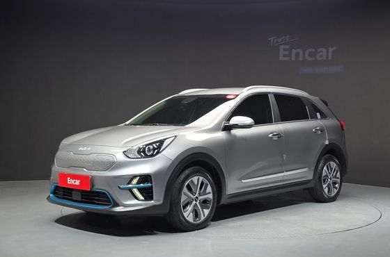 Kia Niro Prestige — пробег 36 141 км — фото 1 из 5