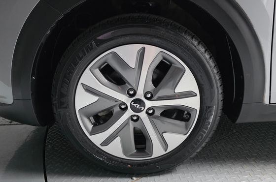 Kia Niro Prestige — пробег 36 141 км — фото 5 из 5