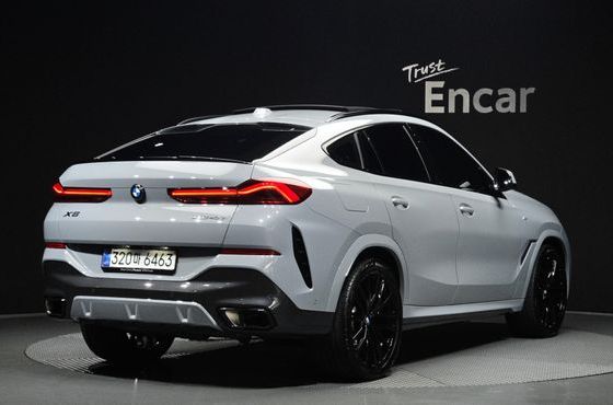 BMW X6 xDrive40d M Sport Pro — пробег 4 923 км — фото 2 из 5