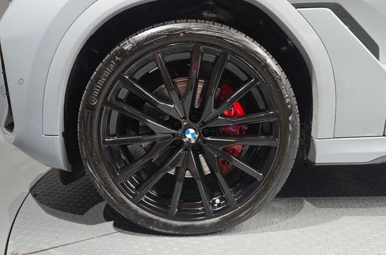 BMW X6 xDrive40d M Sport Pro — пробег 4 923 км — фото 5 из 5