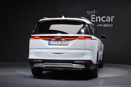 Kia Carnival Gasoline 9-Seater Signature — пробег 74 823 км — фото 4 из 5