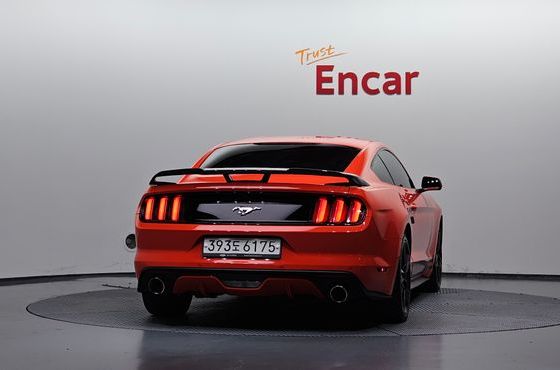 Ford Mustang Coupe — пробег 114 693 км — фото 4 из 5