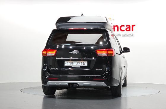 Kia Carnival 9-seater Hi-Limousine Prestige — пробег 164 952 км — фото 4 из 5